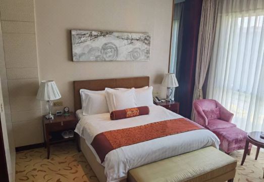 Lingyuan Linggang Hotel Hotel Overview