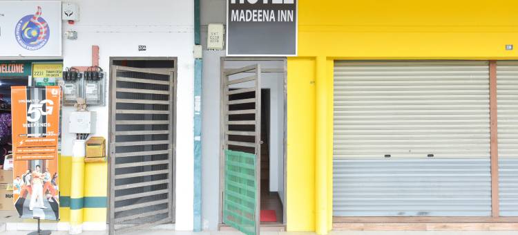 OYO 90869马迪纳酒店(OYO 90869 Hotel Madeena Inn)图片