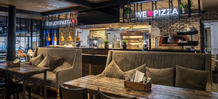 邦巴布瑞克索克斯酒店(Break Sokos Hotel Bomba)图片