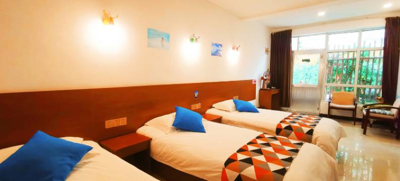 乌兰無舍(茶卡店)图片