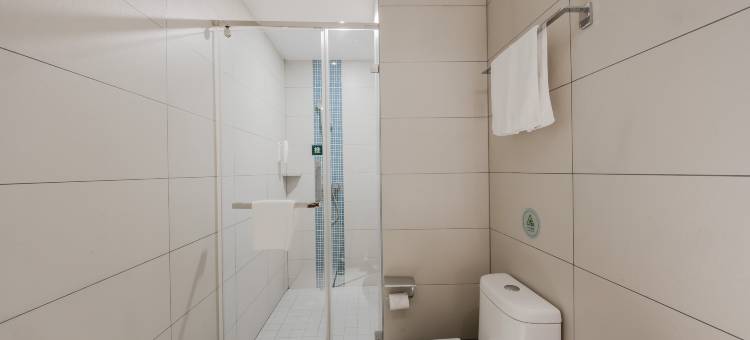 艺龙安云酒店(南京桥北弘阳广场柳洲东路地铁站店)图片