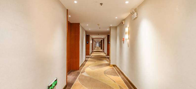 麓山居酒店(中南大学店)图片