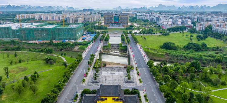 随遇民宿(广西师范大学雁山校区大学城店)图片