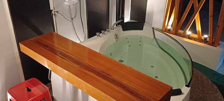 BMF Homestay Jacuzzi图片