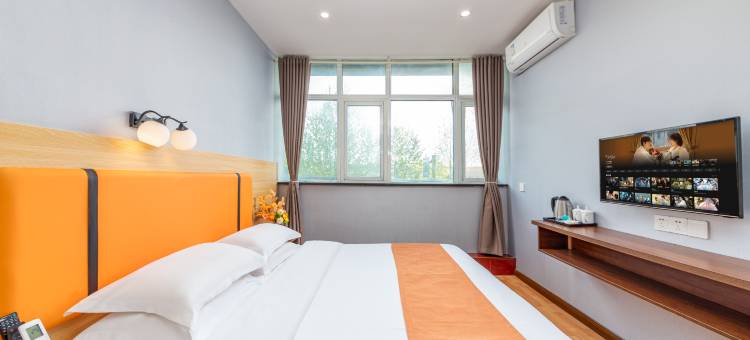 郑州乐驻假日酒店(经开广场地铁站店)图片