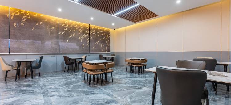开平拾月酒店(开平市政府大润发店)图片