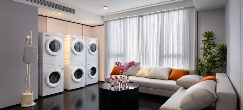 MET NIGHT HOTEL.美奈酒店(金融城四达轩美的悦然时光店)图片