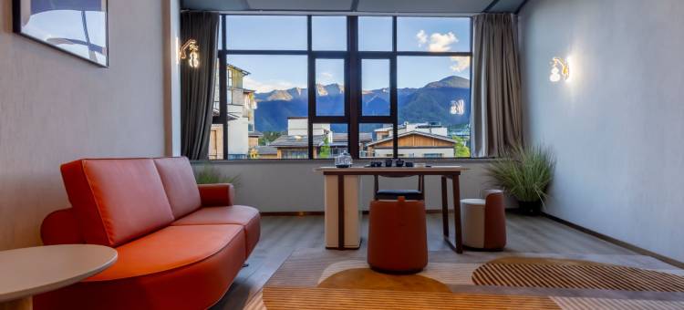 林芝兰欧酒店(尼洋河店)图片