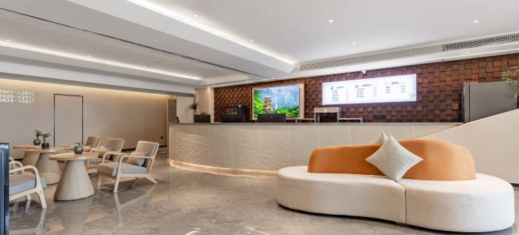 辰朵酒店(花沐里栖享中心凤凰大街地铁站店)图片
