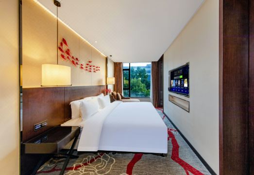 Fancy Hotel (Shenzhen Bantian, Guangyayuan Subway Station) Hotel Overview