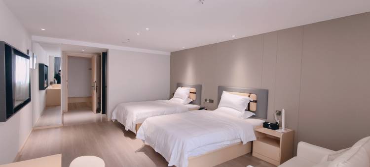 华驿精选酒店(南通叠石桥家纺城罗缦广场店)图片