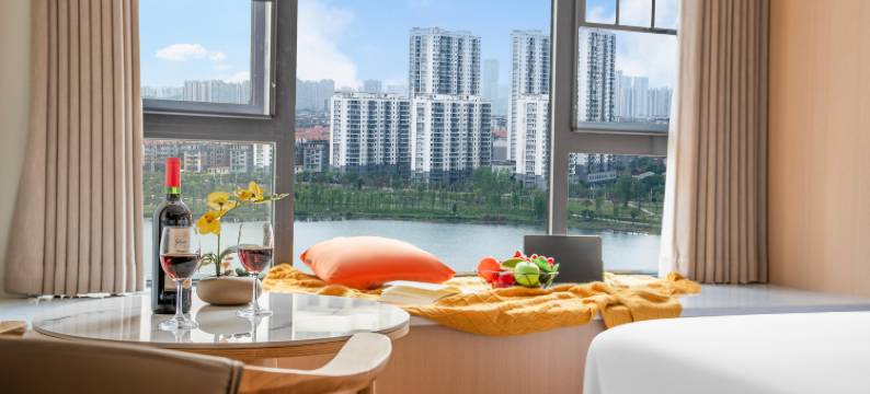 悦季高空酒店(衡阳市酃湖万达广场店)图片