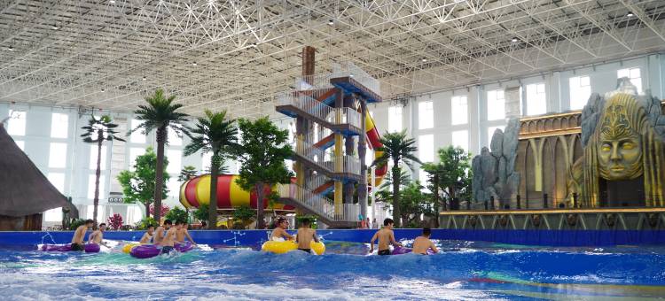 邢台鹊山水世界万信至格酒店图片