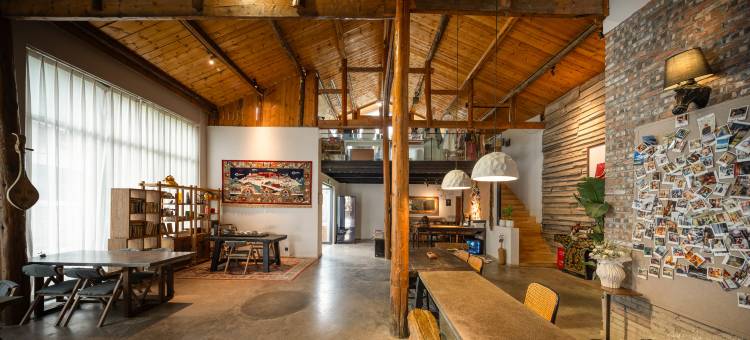 云孚里云宿·镜水云居私汤民宿(九寨沟千古情店)图片