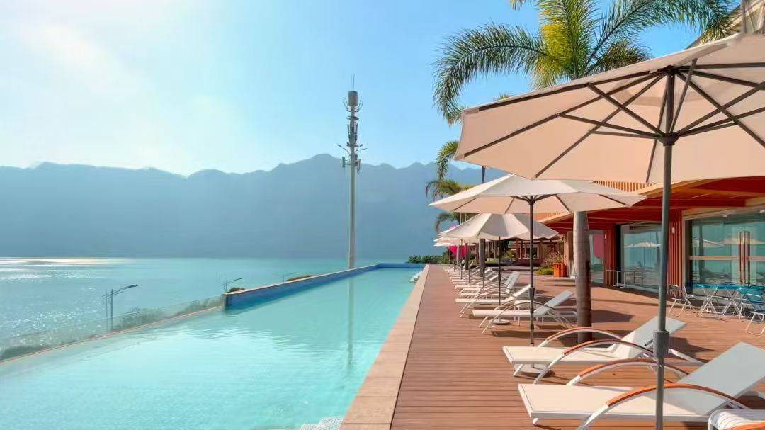 半月湾假日酒店(邵女坪旅游度假区店)图片