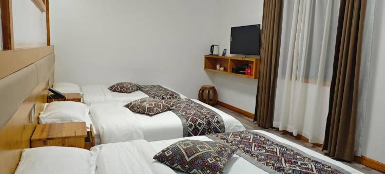 时雨丰情酒店(张家界国家森林公园标志门店)图片