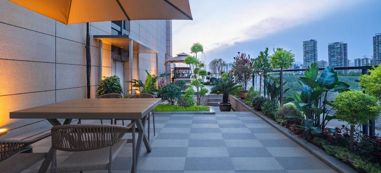 悦森·空港大酒店(万达广场政务中心店)图片