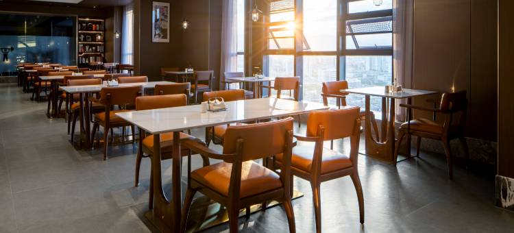 西昌铂斯特酒店(火把广场月亮湖湿地公园店)图片