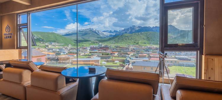 德格竹庆王府大酒店图片