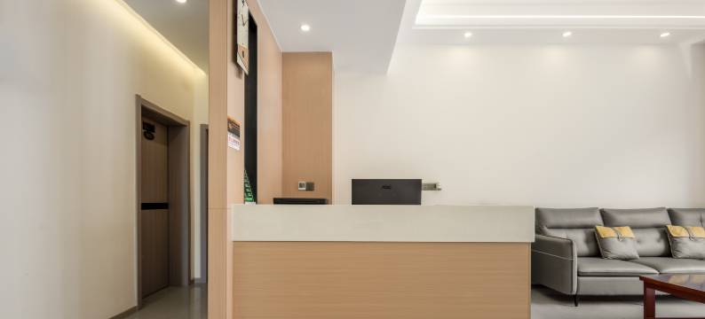 泸定磨西红孜酒店图片