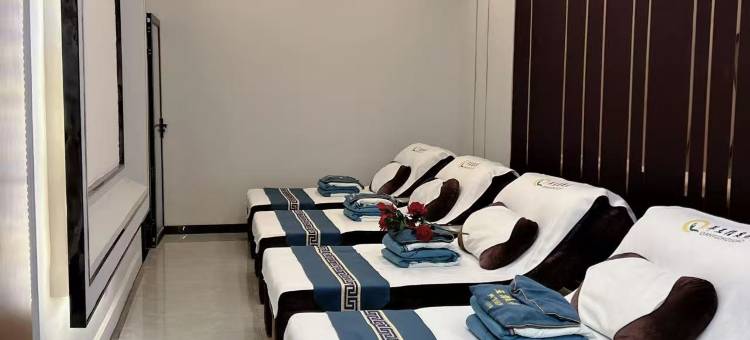 和田金鹰国际大酒店(团结广场店)图片