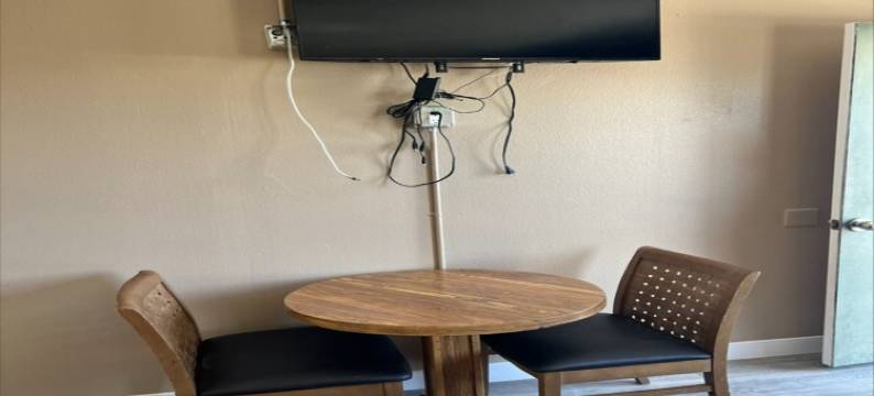 卡尔汽车旅馆(Carl's Motel)图片