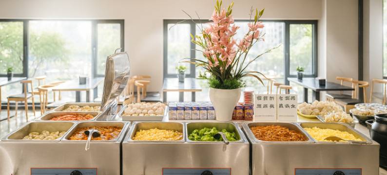 六安华安假日酒店(三十铺金港城市广场店)图片