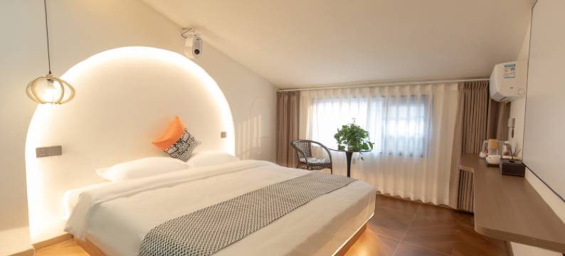 暮晨·云栖丨Twilight·Skyrest观影轻奢美宿(万岁山武侠城店)图片