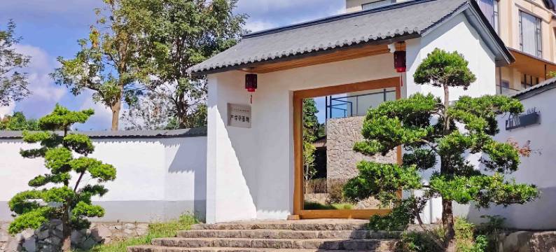 云上·安逸湖畔山景美宿图片