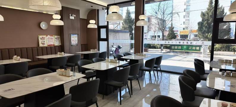 华亭怡佳智享酒店图片