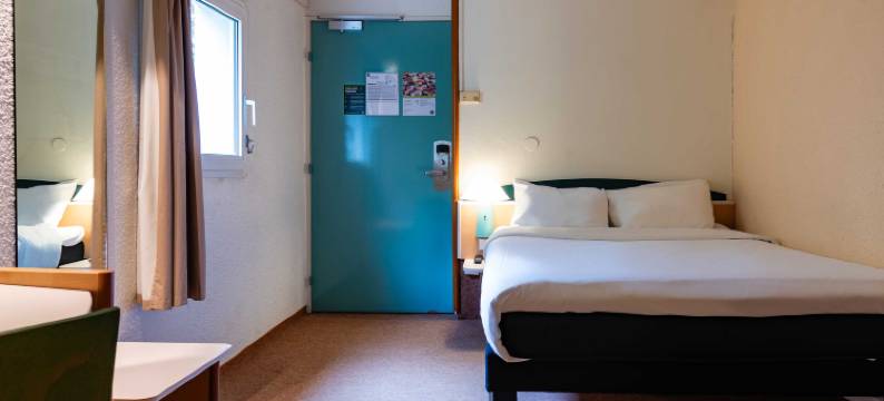 格勒诺布尔大学2号B&B住宿加早餐酒店(B&B HOTEL Grenoble Université 2)图片