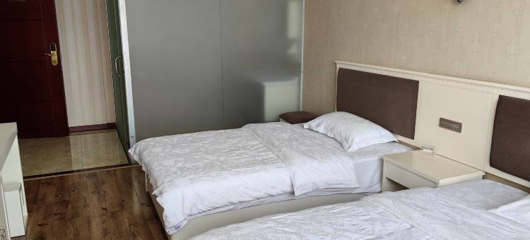 澄江辰峰假日酒店图片