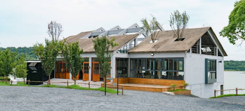 山风渔火·长兴湖心岛营地图片
