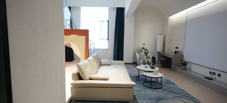 蓝调轻奢·民宿公寓(天福广场店)图片