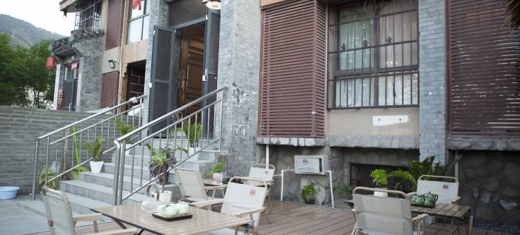 且慢民宿(大石板古村店)图片