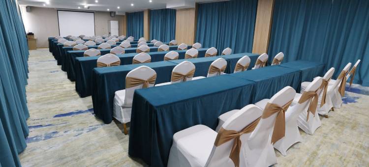 如家睿柏·云酒店(龙岩技术学院万达广场店)图片