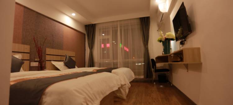 速8酒店(锦州火车站辽沈战役纪念馆店)图片