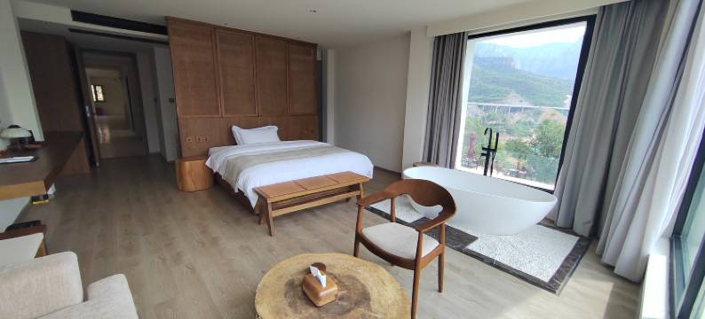 卫辉揽山悠然民宿图片