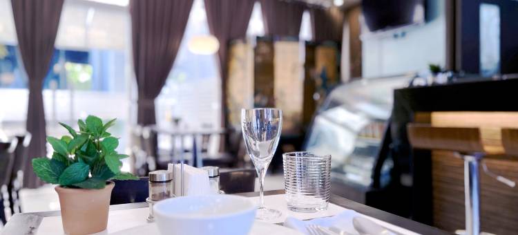 联排别墅 OAK Metro Manila 近奥斯梅纳高速公路 PNR 帕赛(Townhouse OAK Metro Manila Near Osmena Highway PNR Pasay formerly Avitel Hotel)图片