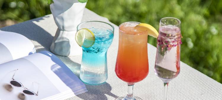 琼库什台春山颂月民宿图片