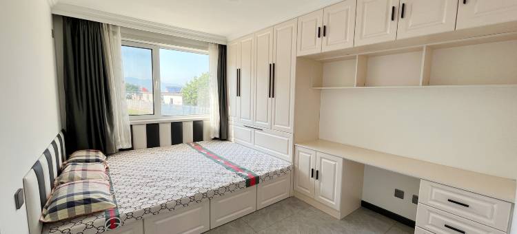 山海关卓雅民宿(龙海大道店)图片