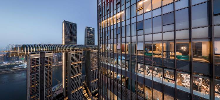 重庆解放碑洪崖洞Mc麦悦·空中酒店图片