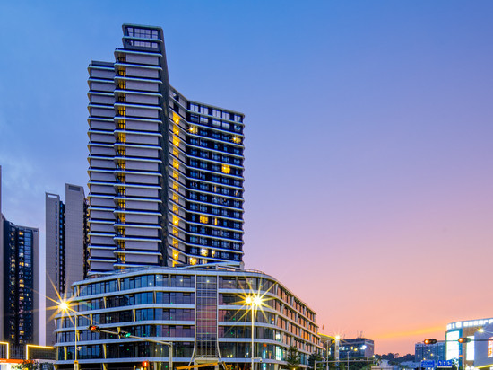 铂玺 · 城景影音SERVICE APARTMENT(深圳观澜汇茜坑地铁站店)