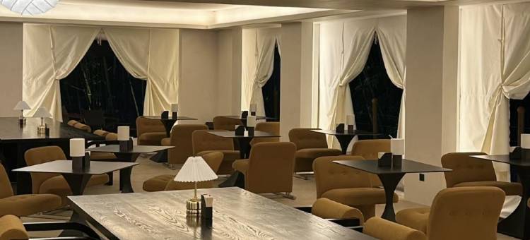 坠入荒野民宿图片