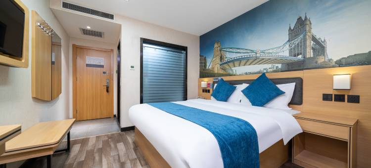 布丁严选酒店(西安钟鼓楼回民街店)图片