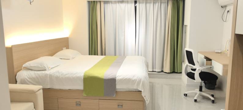 福州杏福小苑影音民宿(福州火车南站店)图片