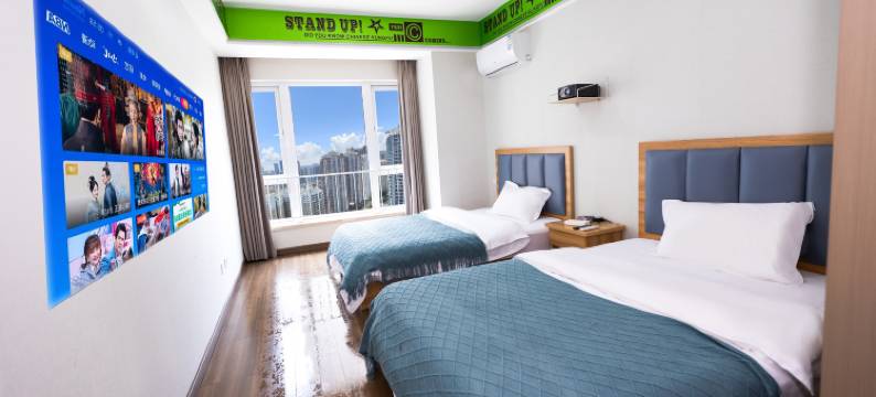 箐舍影院式民宿图片