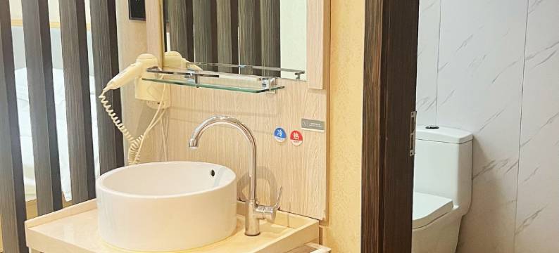 维乐瑞恩酒店(烟台火车站店)图片