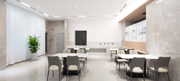曼月谷智选酒店(祥云高铁站玉波湿地公园店)图片