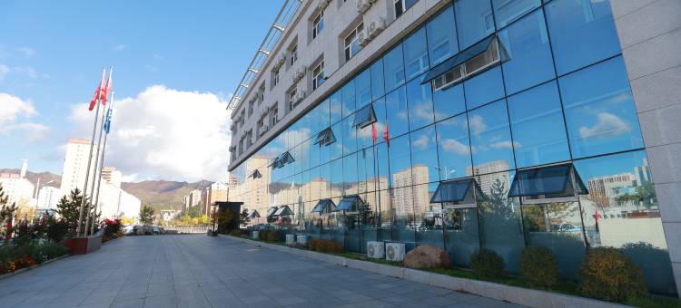 克什克腾旗经棚镇至云雀拾光酒店图片